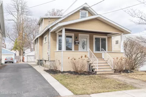 414 Arthur St, Schenectady, NY 12306