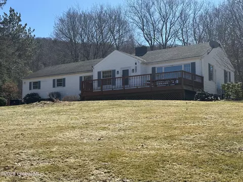 32 Rolland Rd, Petersburgh, NY 12138