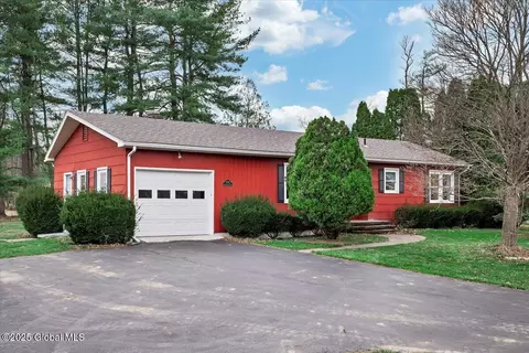 3593 Guilderland Ave, Schenectady, NY 12306