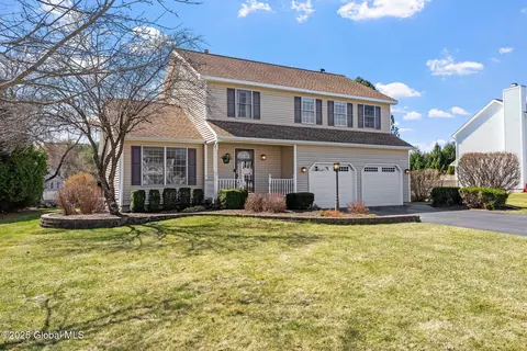 211 Concord Hill Dr, Altamont, NY 12009