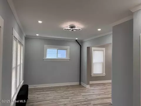 58 Wilson Ave, Schenectady, NY 12304 photo 7