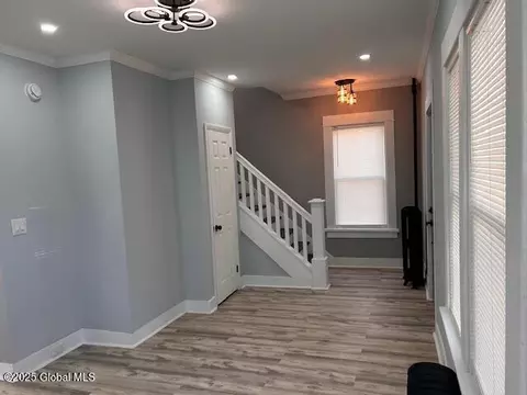 58 Wilson Ave, Schenectady, NY 12304 photo 9