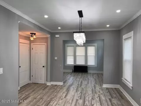 58 Wilson Ave, Schenectady, NY 12304 photo 15
