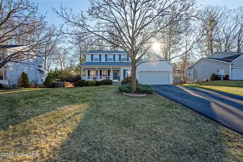 30 Archer Dr, Clifton Park, NY 12065