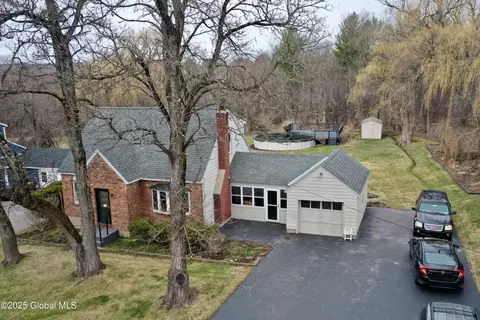 51 Spring Rd, Glenville, NY 12302 photo 3