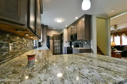 51 Spring Rd, Glenville, NY 12302 photo 9