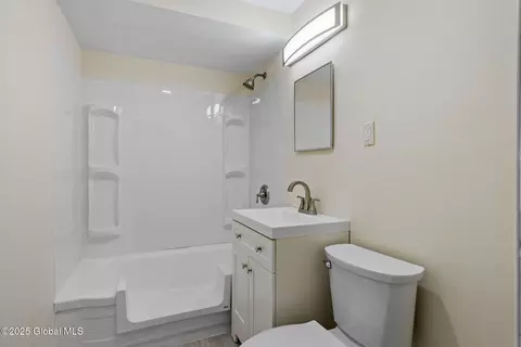1184 Outer Dr, Schenectady, NY 12303 photo 18