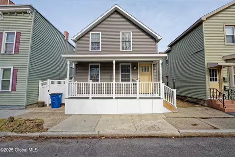 21 Johnston Ave, Cohoes, NY 12047