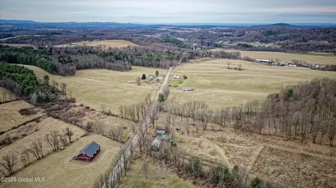 View/Area - 91 Darwin Rd, Cambridge, NY 12816 photo 2 of 3