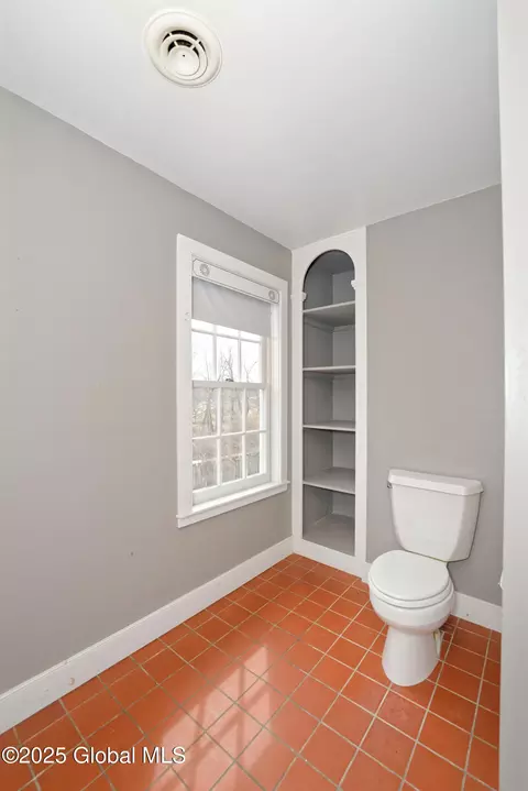 Bath - 91 Darwin Rd, Cambridge, NY 12816 photo 5 of 5