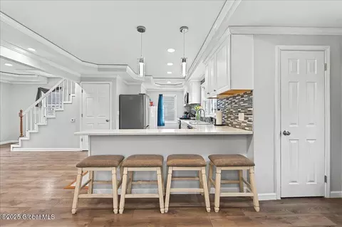 Kitchen - 47 Macarthur Dr, Schenectady, NY 12302 photo 4 of 4