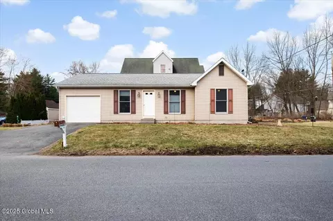 1 Doten Ave, Saratoga Springs, NY 12866
