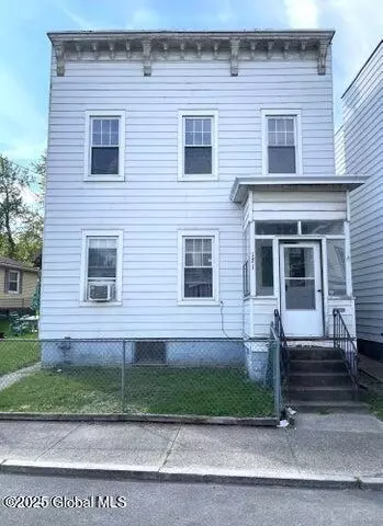 171 Lancaster St, Cohoes, NY 12047