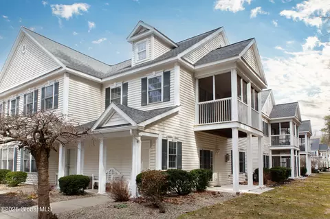 14 Ellis Ave #9, Saratoga Springs, NY 12866