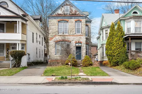 241 Delaware Ave, Albany, NY 12209