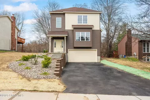 148 Colonial Ave, Albany, NY 12208