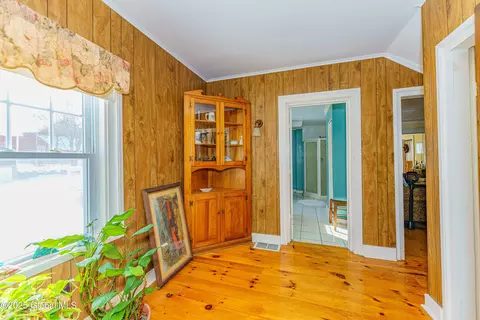 Entry Way - 3056 State Route 22, Cambridge, NY 12816 photo 3 of 9