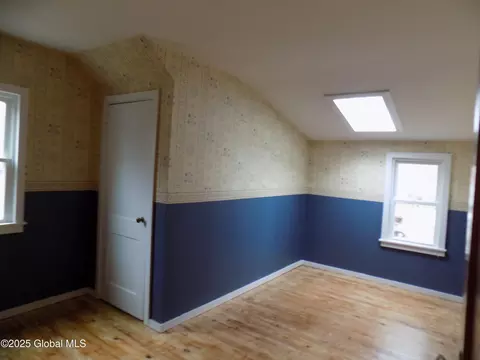 300 Sullivan Rd, Schenectady, NY 12304 photo 14