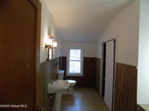 300 Sullivan Rd, Schenectady, NY 12304 photo 12