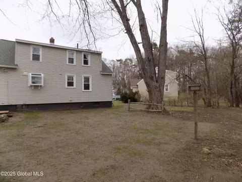 300 Sullivan Rd, Schenectady, NY 12304 photo 6