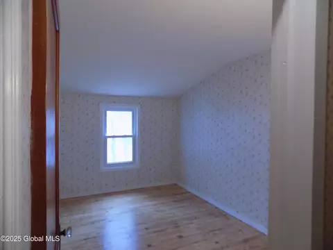 300 Sullivan Rd, Schenectady, NY 12304 photo 11