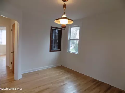300 Sullivan Rd, Schenectady, NY 12304 photo 29