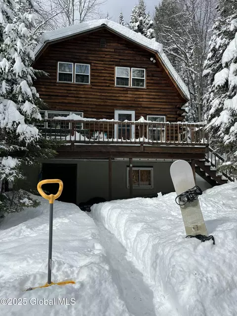 180 Lake Snow Rd, Indian Lake, NY 12842
