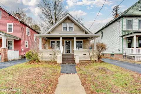 1633 Tibbits Ave, Troy, NY 12180