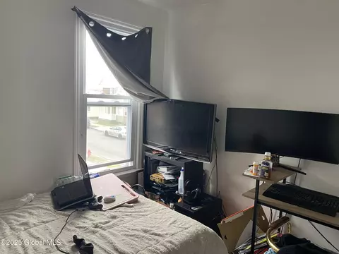 Bedroom - 1007 Strong St, Schenectady, NY 12307 photo 2 of 2