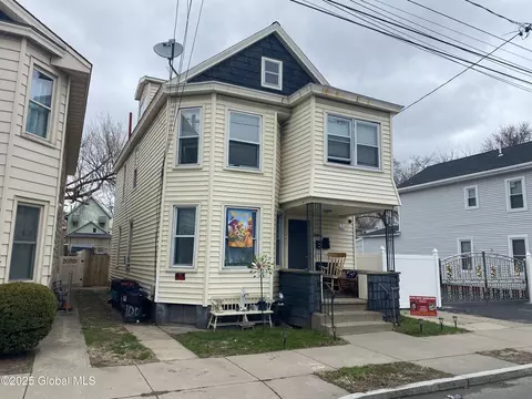 Exterior - 1007 Strong St, Schenectady, NY 12307 photo 1 of 5