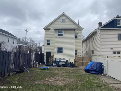 Exterior - 1007 Strong St, Schenectady, NY 12307 photo 3 of 5