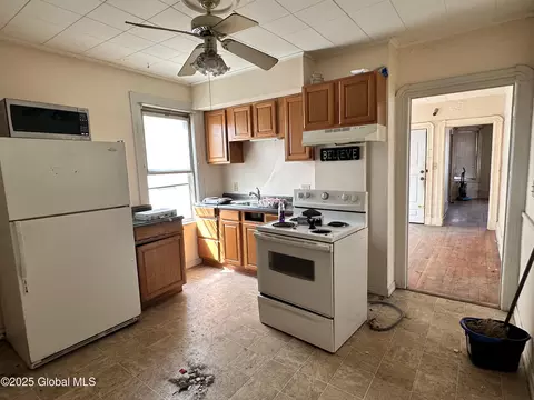 103 Porter St, Schenectady, NY 12308 photo 8