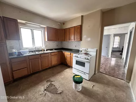 103 Porter St, Schenectady, NY 12308 photo 5