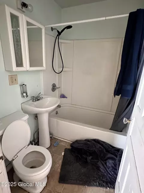 103 Porter St, Schenectady, NY 12308 photo 9