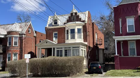 2338 15th St, Troy, NY 12180