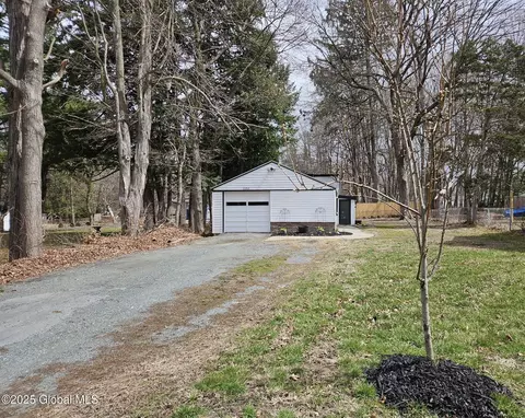 280 S Lake Ave, Troy, NY 12180