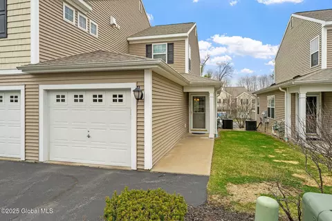 121 Annabelle Pl, Schenectady, NY 12306