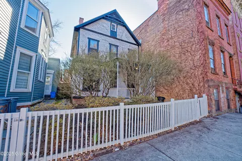 336 Madison Ave, Albany, NY 12210