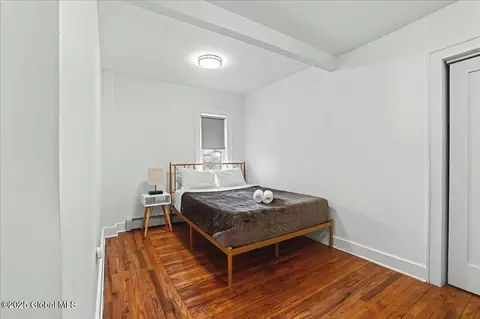Bedroom - 701 Vale Pl, Schenectady, NY 12308 photo 1 of 7