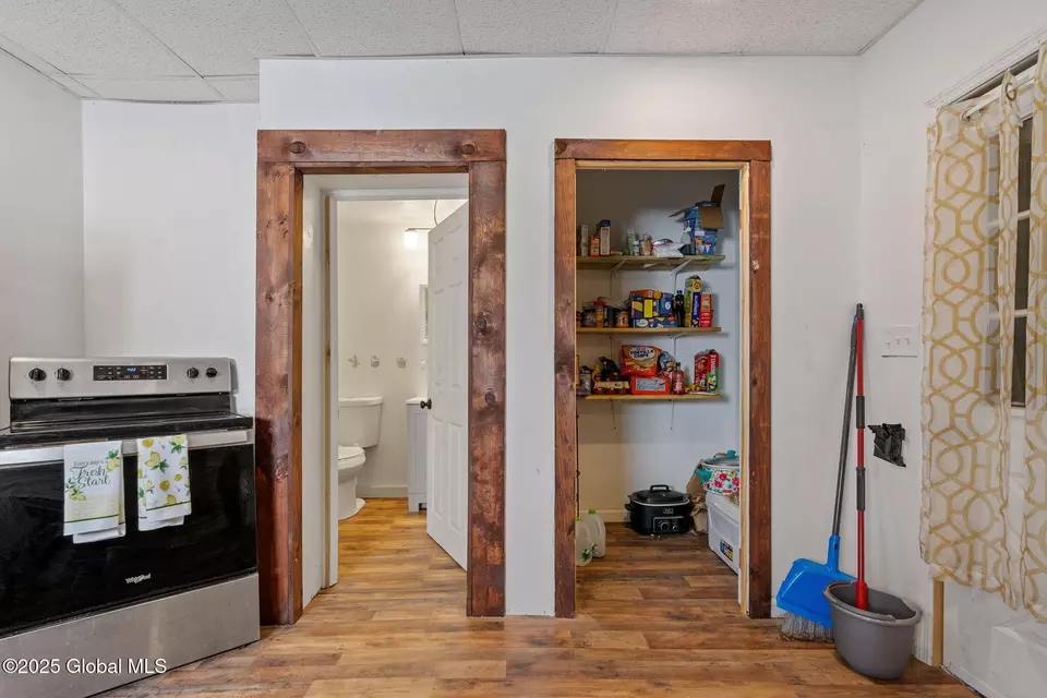 Entry Way - 346 Locust Ave, Amsterdam, NY 12010 photo 4 of 5