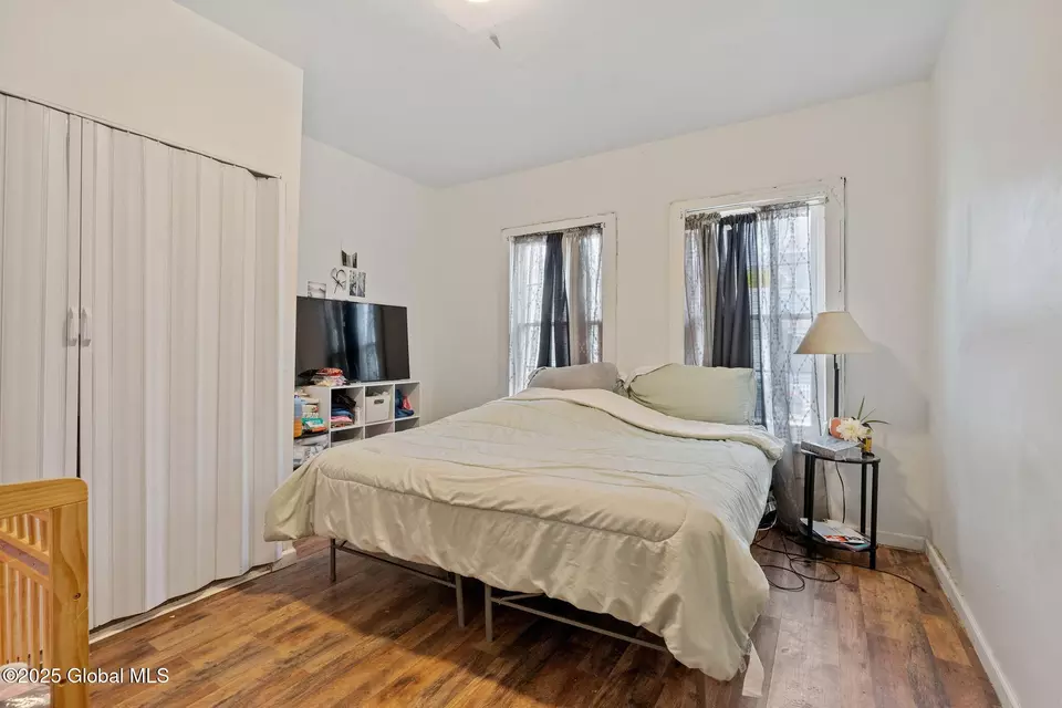Bedroom - 346 Locust Ave, Amsterdam, NY 12010 photo 15 of 17
