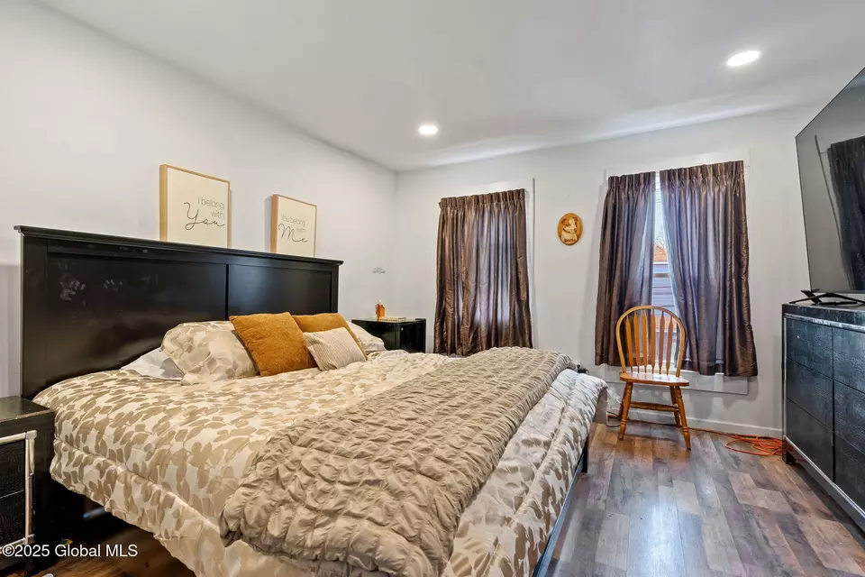 Bedroom - 346 Locust Ave, Amsterdam, NY 12010 photo 1 of 17