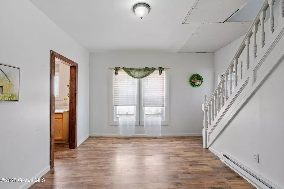 Entry Way - 346 Locust Ave, Amsterdam, NY 12010 photo 3 of 5