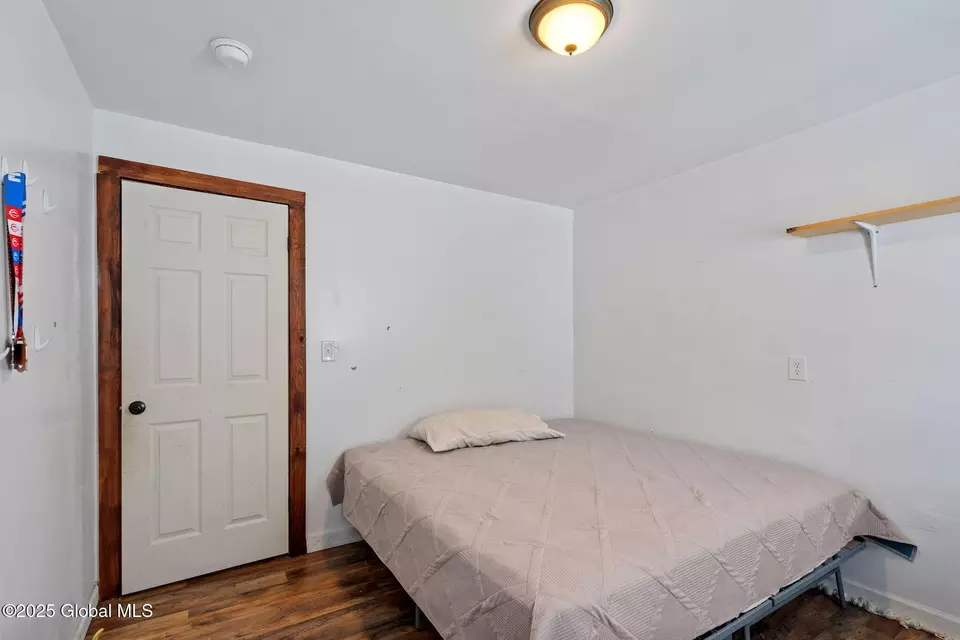 Bedroom - 346 Locust Ave, Amsterdam, NY 12010 photo 9 of 17