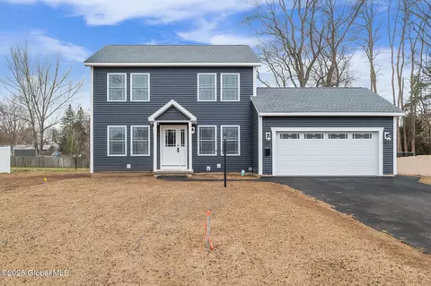 2024 Parklawn Ave, Rotterdam, NY 12306