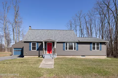 260 South St, Glens Falls, NY 12801