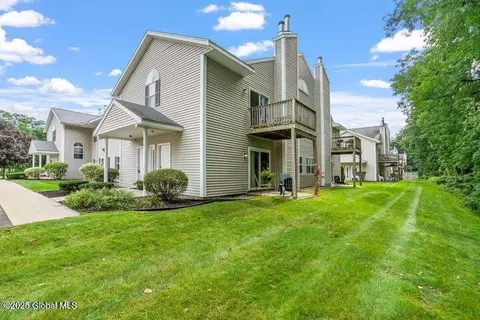 707 Greenwich Dr #7, Albany, NY 12203
