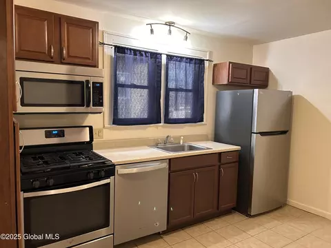 2012 State St, Schenectady, NY 12304 photo 18