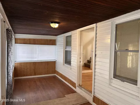 2012 State St, Schenectady, NY 12304 photo 6