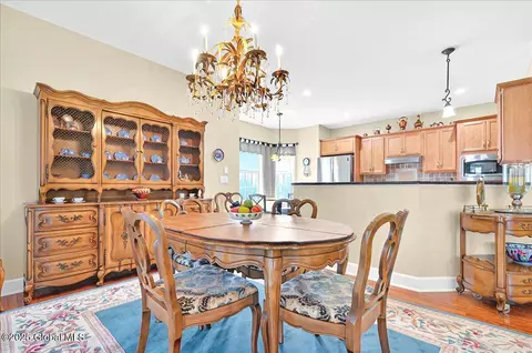 Dining - 40 Sheldon Dr, Mechanicville, NY 12118 photo 2 of 3